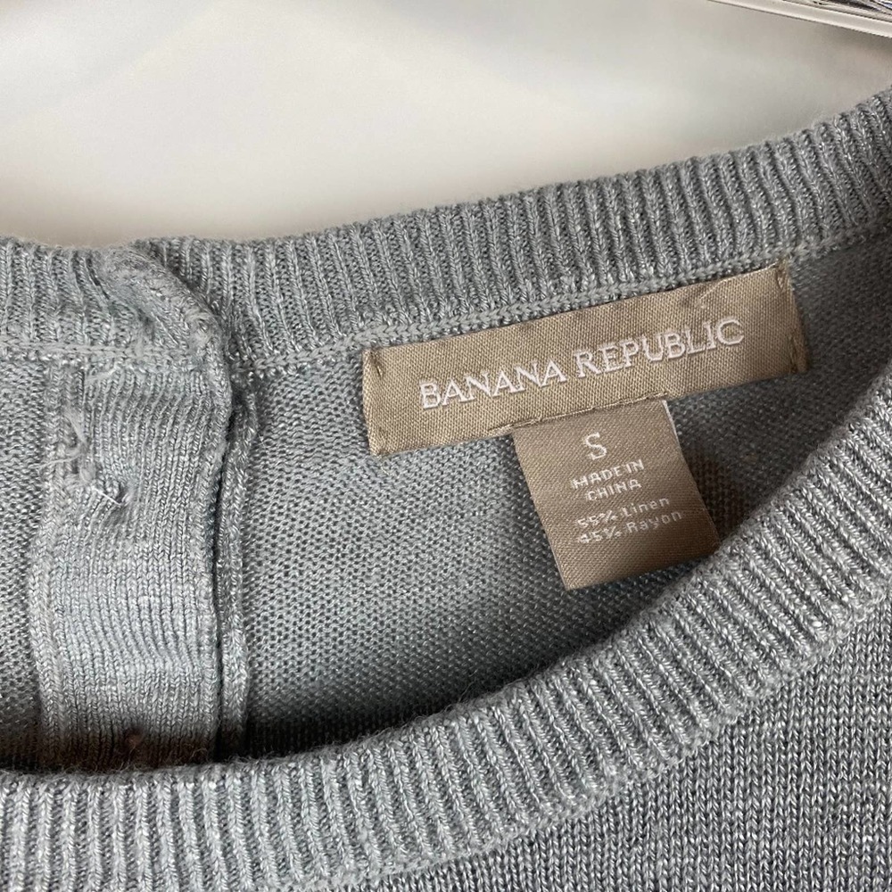 BANANA REPUBLIC S Gray Striped 3/4 Sleeve Linen Sweater - Picture 2 of 7